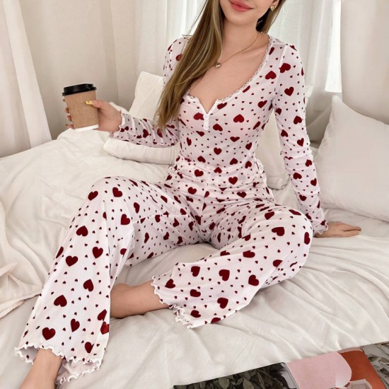 New cross-border homewear with heart patterned pajamas, heart-shaped long-sleeved pants set, can be worn as outerwear for European and American ladies' pajamas. New cross-border homewear with heart patterned pajamas, heart-shaped long-sleeved pants set, can be worn as outerwear for European and American ladies' pajamas.
