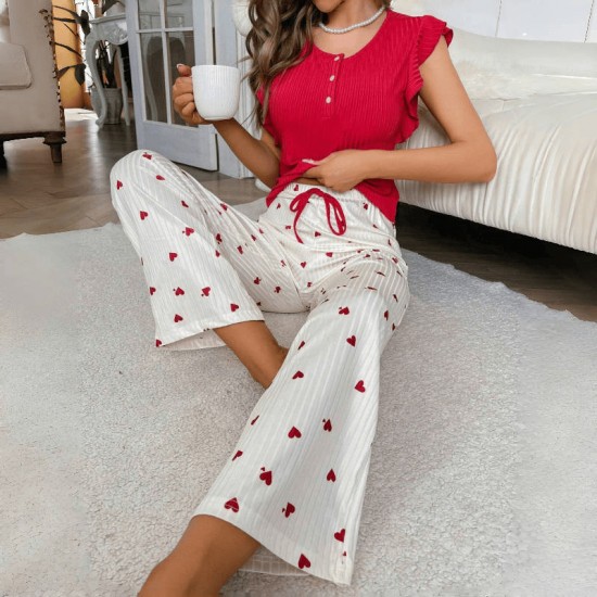 Cross-border women's home wear with heart patterns in European style, short-sleeved pants with small flaps and cuffs, two-piece set with a flowery pattern for casual and comfortable home wear Cross-border women's home wear with heart patterns in European style, short-sleeved pants with small flaps and cuffs, two-piece set with a flowery pattern for casual and comfortable home wear