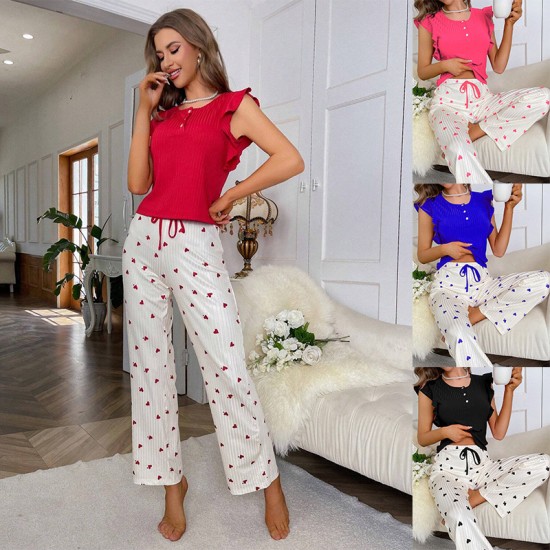Cross-border women's home wear with heart patterns in European style, short-sleeved pants with small flaps and cuffs, two-piece set with a flowery pattern for casual and comfortable home wear Cross-border women's home wear with heart patterns in European style, short-sleeved pants with small flaps and cuffs, two-piece set with a flowery pattern for casual and comfortable home wear